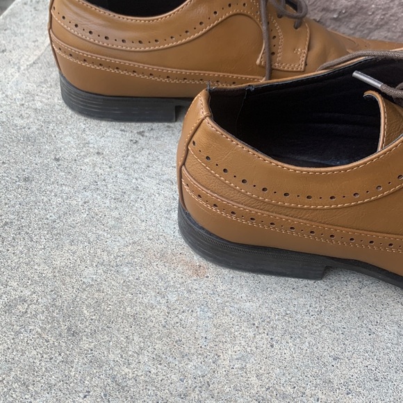 ASOS Men’s Tan Oxford Style Lace Up Wingtip Dress Shoe size 8WF - Picture 7 of 13